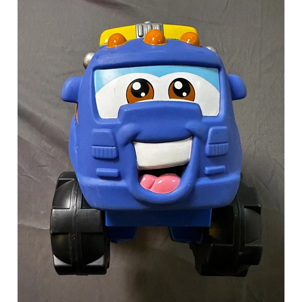 Tonka 2002 Chuck & Friends Blue Tow Truck Smiling Face Toy Vehicle Chunky Wheels